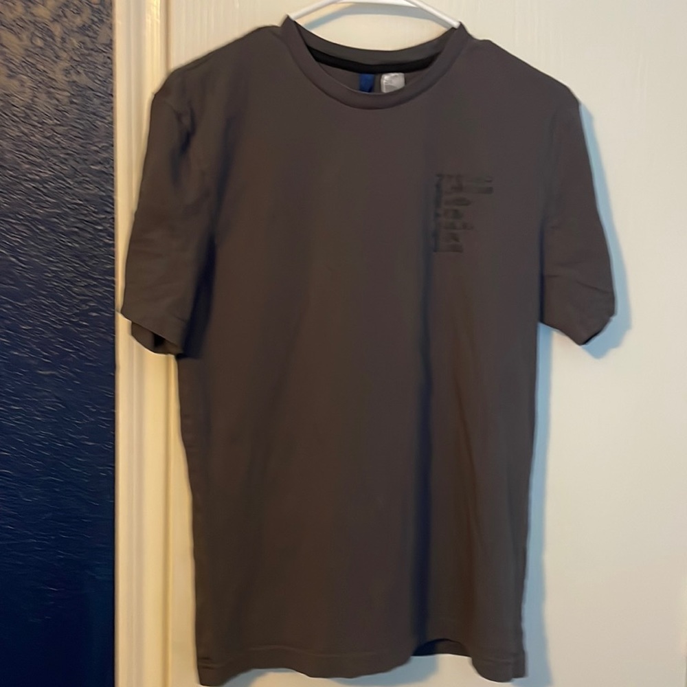 Grey H&M shirt